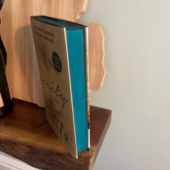 Verity - Custom sprayed, exclusive new chapter - Picture 3 of 3